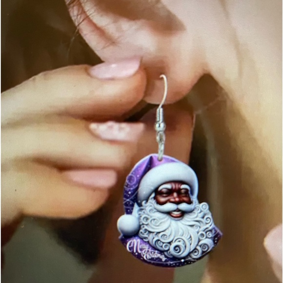 African American Santa Claus Acrylic Dangle Earrings - Picture 3 of 4